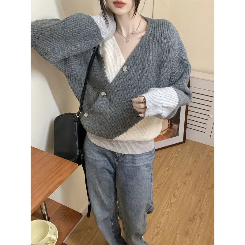 

Женский осенне-зимний свитер, свободный корейский стиль, контрастный цвет, диагональные пуговицы, свитер с длинными рукавами, топ