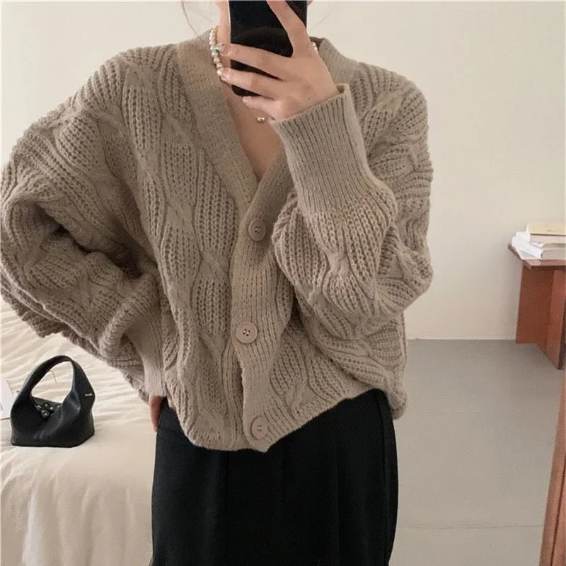 GIDYQ Solid Twist Knitted Cardigans Women Korean Loose Lazy Wind Bat Sleeve Sweater Vintage Thicken Soft All Match Outwear New