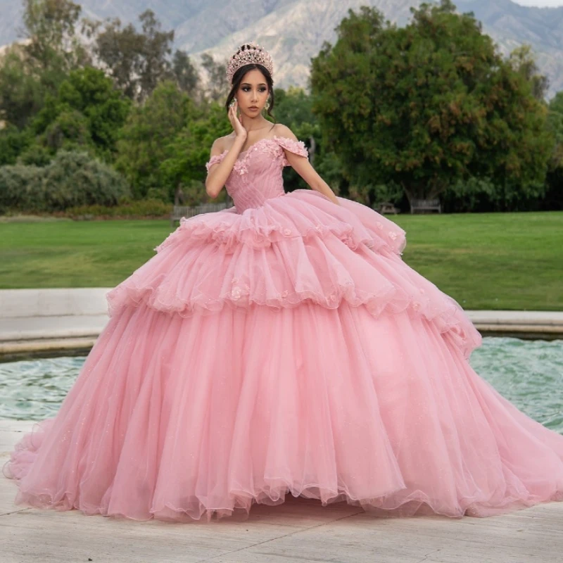 

Розовые блестящие платья Quinceanera с открытыми плечами и цветочным бисером, многоуровневое тюлевое платье для вечеринки, дня рождения, милое платье 16, Vestidos De 15