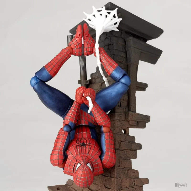 KAIYODO Original REVOLTECH serie No.039 Spider Man Anime modelo de figura de acción juguetes modelo móvil adornos regalos para niños