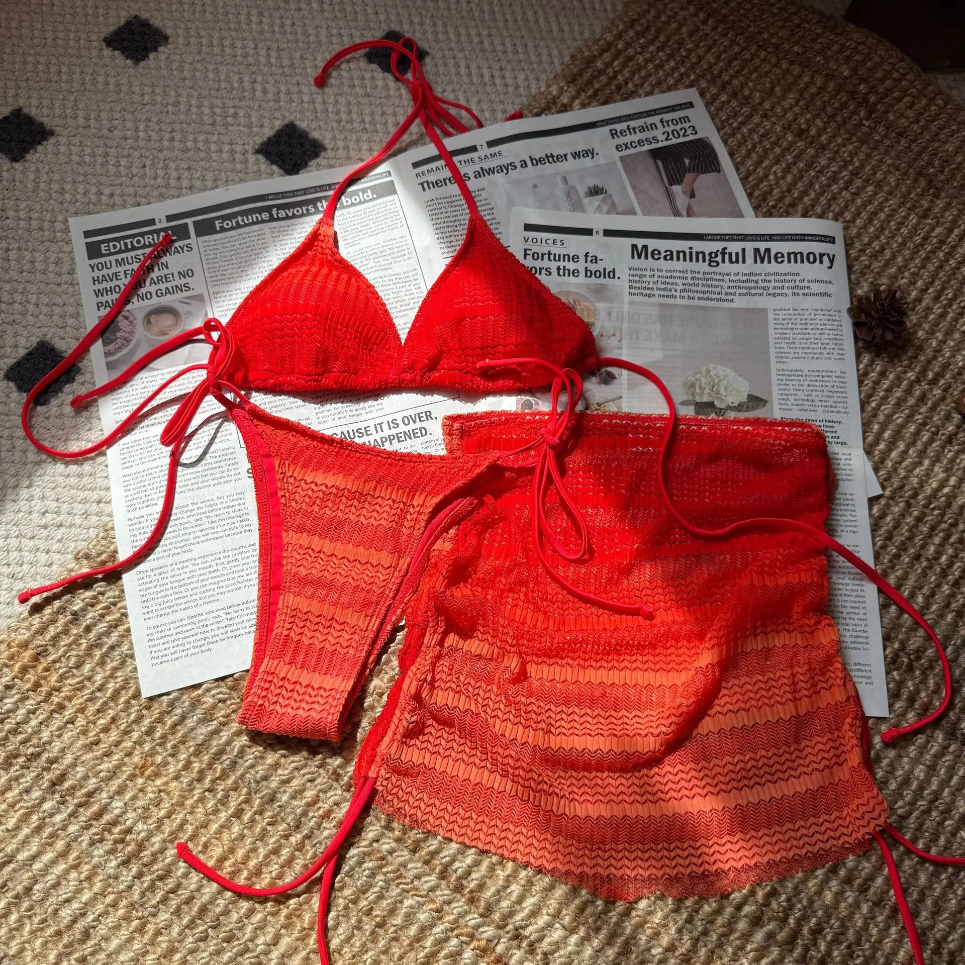 섹시한 그라디언트 마이크로 홀터넥 스트링 비키니 세트 3pcs drawstring 미니 스커트 비치 의상 수영복 수영복 수영복