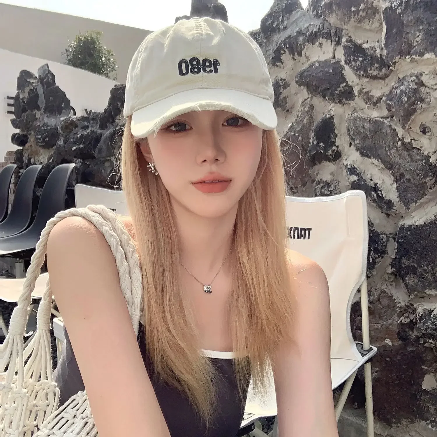 Wig and hat one-piece women's white gold straight baseball cap duckbill cap full head cover wig Make your face look small