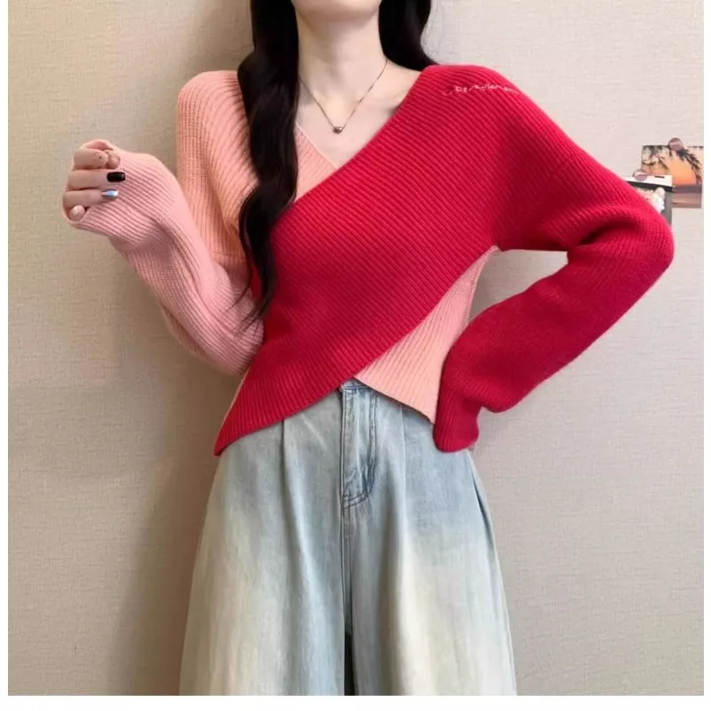 

Women's Spliced Sweater Loose Irregular V-neck Contrasting Color Knitted Pullover Autumn Casual Fashionable Ladies Top