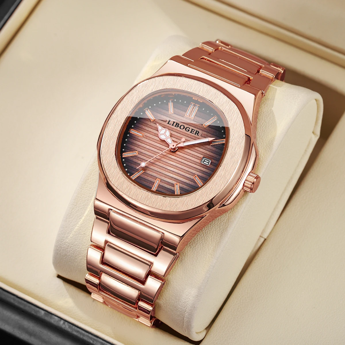 

1 шт. мужские подарочные часы нишевые трендовые квадратные шкала с календарем на циферблате модные деловые универсальные кварцевые часы (коробка не входит в комплект)