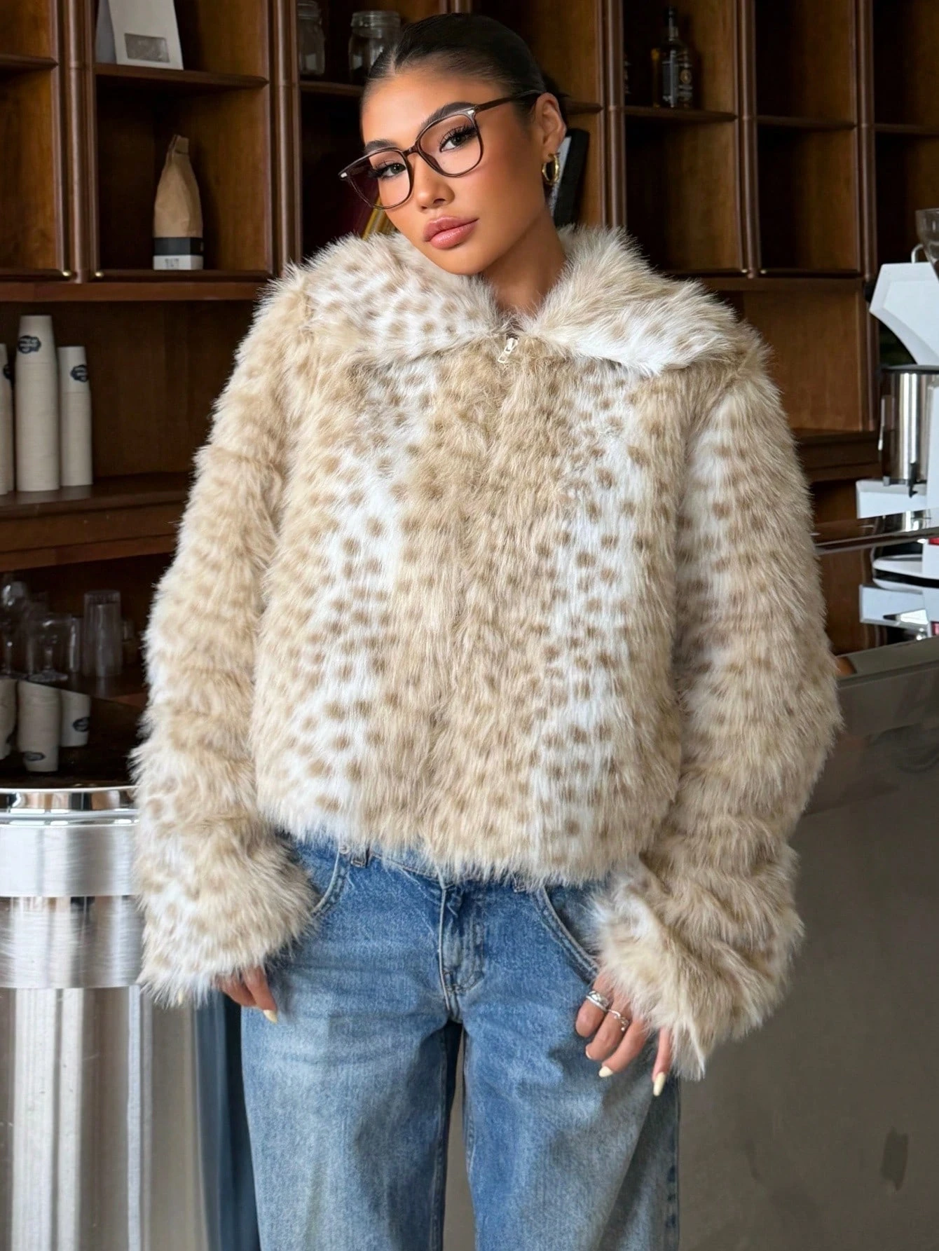 LIMO Cropped Women Deer Print Faux Fur Coat Lapel Zipper Long Sleeve Fluffy Furry Jacket