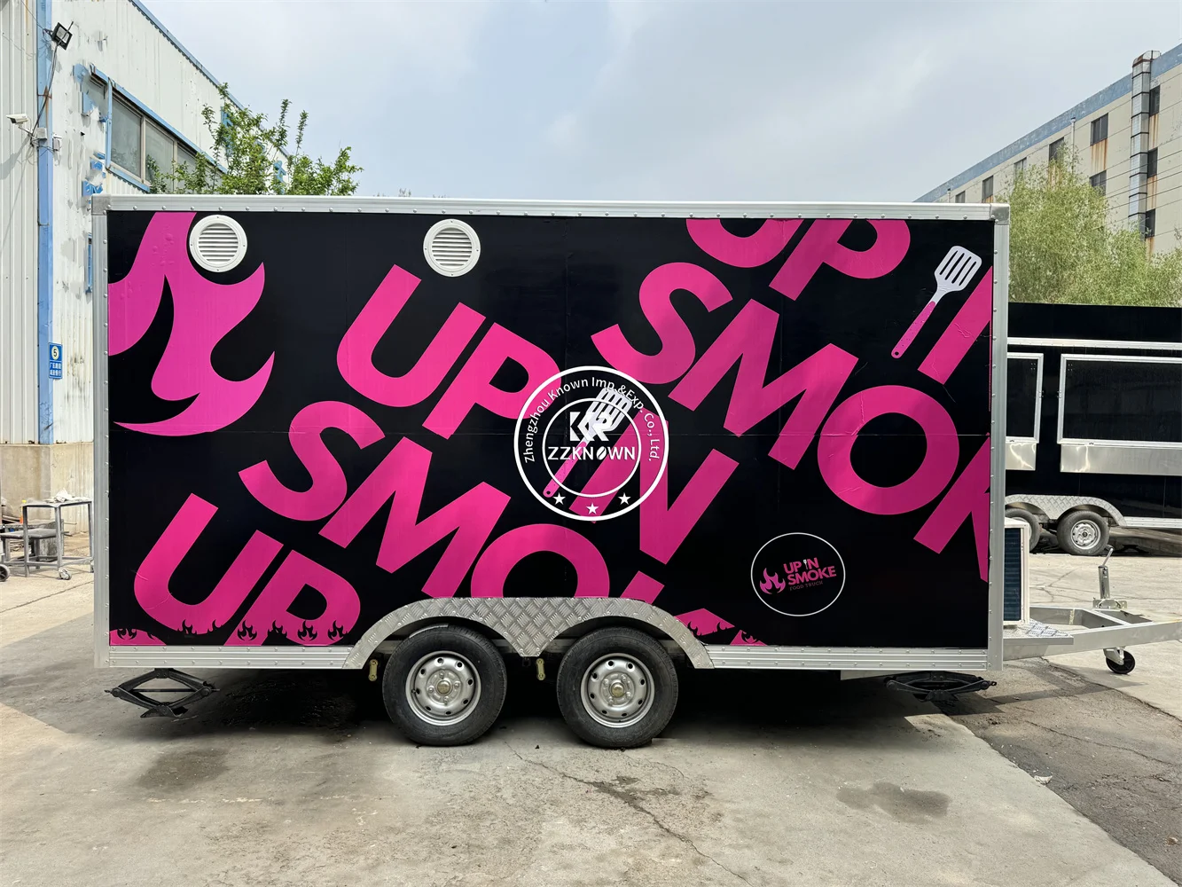 รถพ่วงบรรทุกอาหารแฮมเบอร์เกอร์มาตรฐานแบบอเมริกันฮอตดอกเคลื่อนที่ตู้ขายอาหารสัมปทานเตาแก๊สปิคนิคกำหนดขนาดได้เอง