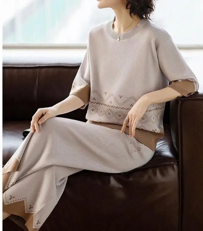 Middle Aged Female Spring/Summer Two piece Set ，Short sleeved Ice Silk Round Neck Knitwear+Wide Leg Pants Sports Suits