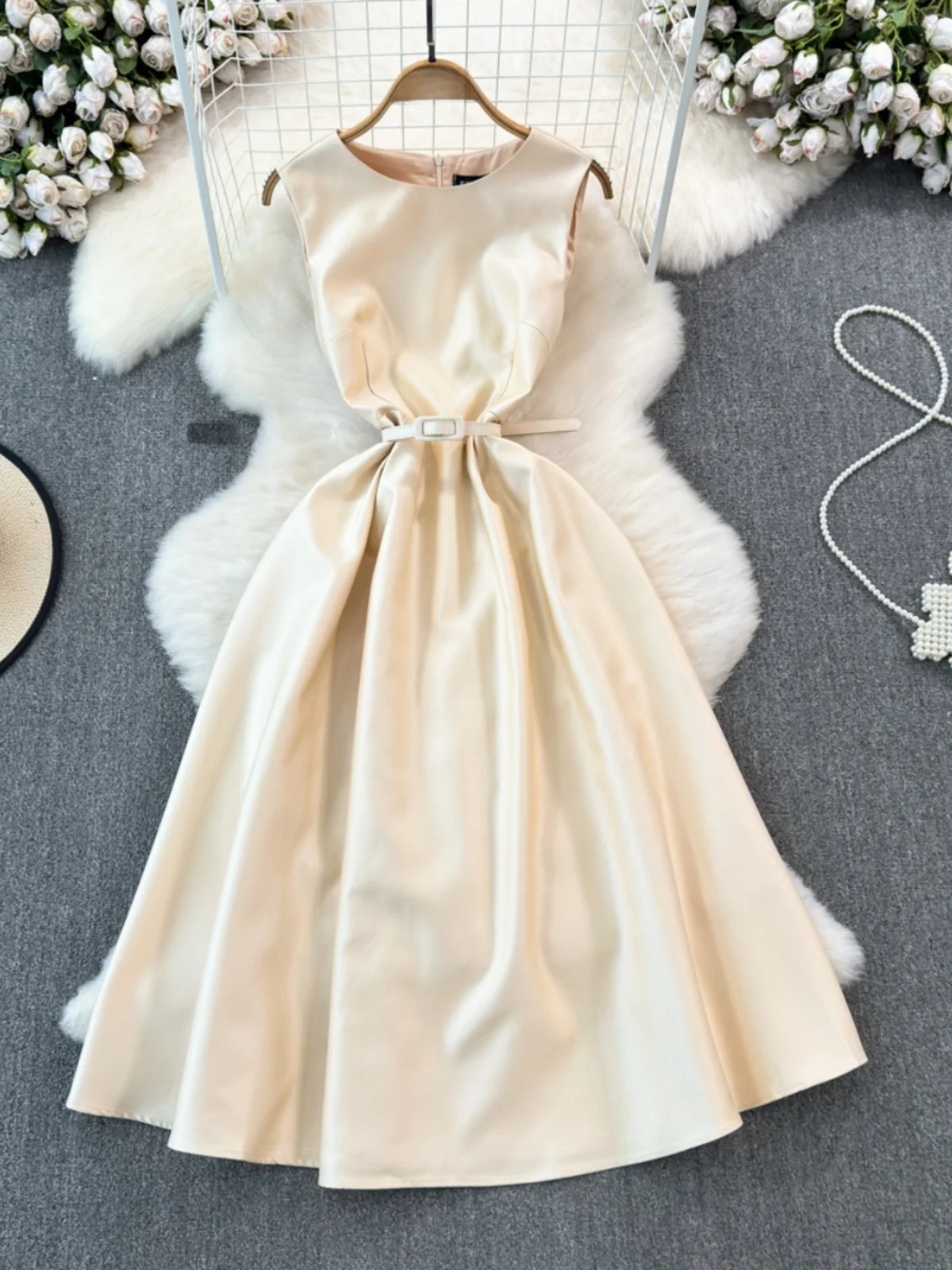 Sukienka midi w kształcie litery A z delikatnej tkaniny, wyszczuplająca talię, idealna na lato i bal, dla młodych kobiet, rozmiary 8-24.