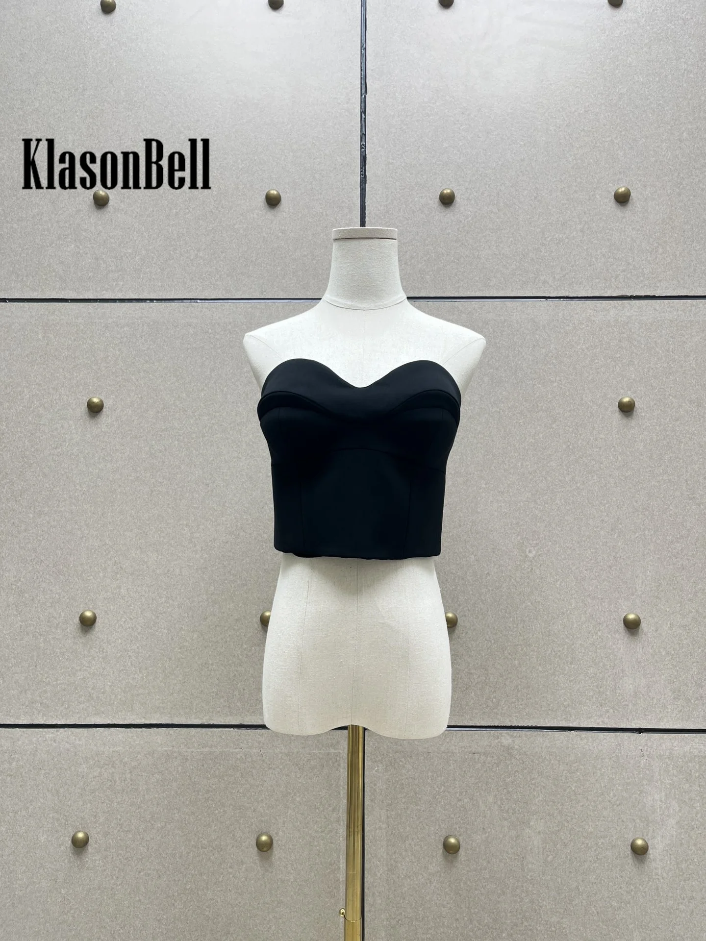 7.23 KlasonBell Women 2024 New Three-dimensional Sponge Strapless Camisole Sexy Hot Girl Fashion All-matches Crop Tank Top