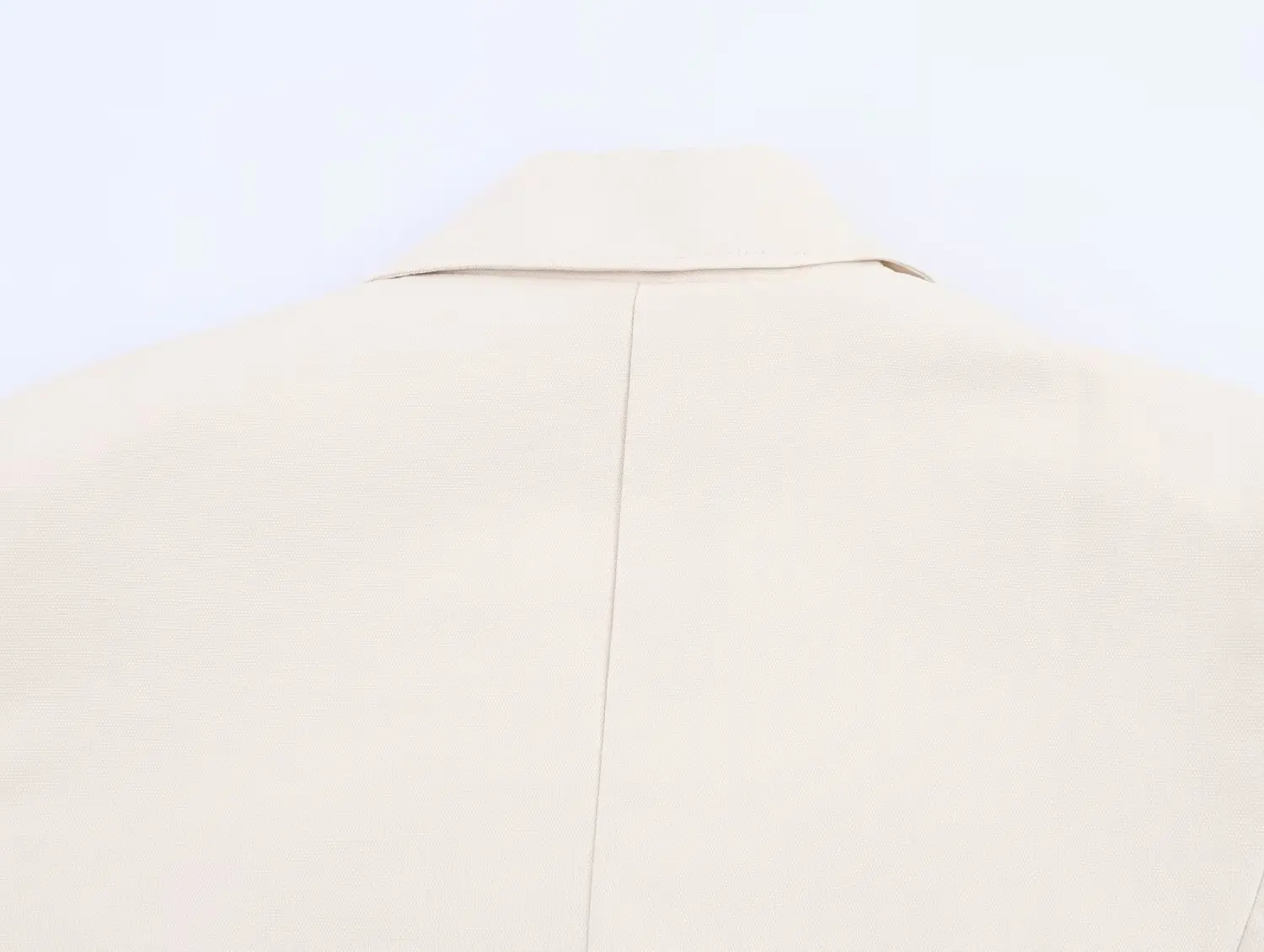 ملابس نسائية جديدة لعام 2025 على الطراز الأوروبي والأمريكي سترة فضفاضة بأكمام طويلة وطية صدر مزدوجة الصدر