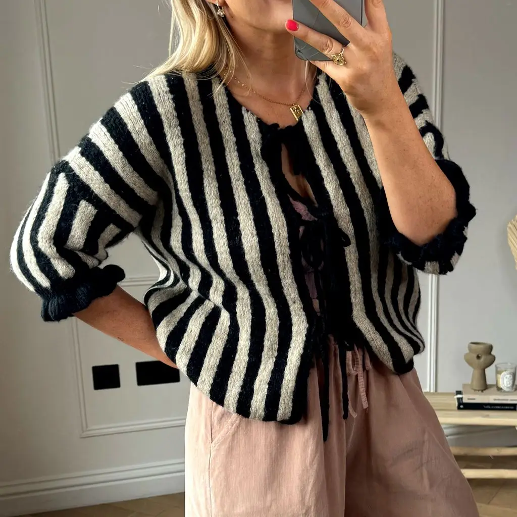 Combhasaki Women's Y2K Vintage Stripe Print Cropped Cardigan Front Tie-Up 3/4 Sleeve Color Block Sweater Casual Soft Knit Coat