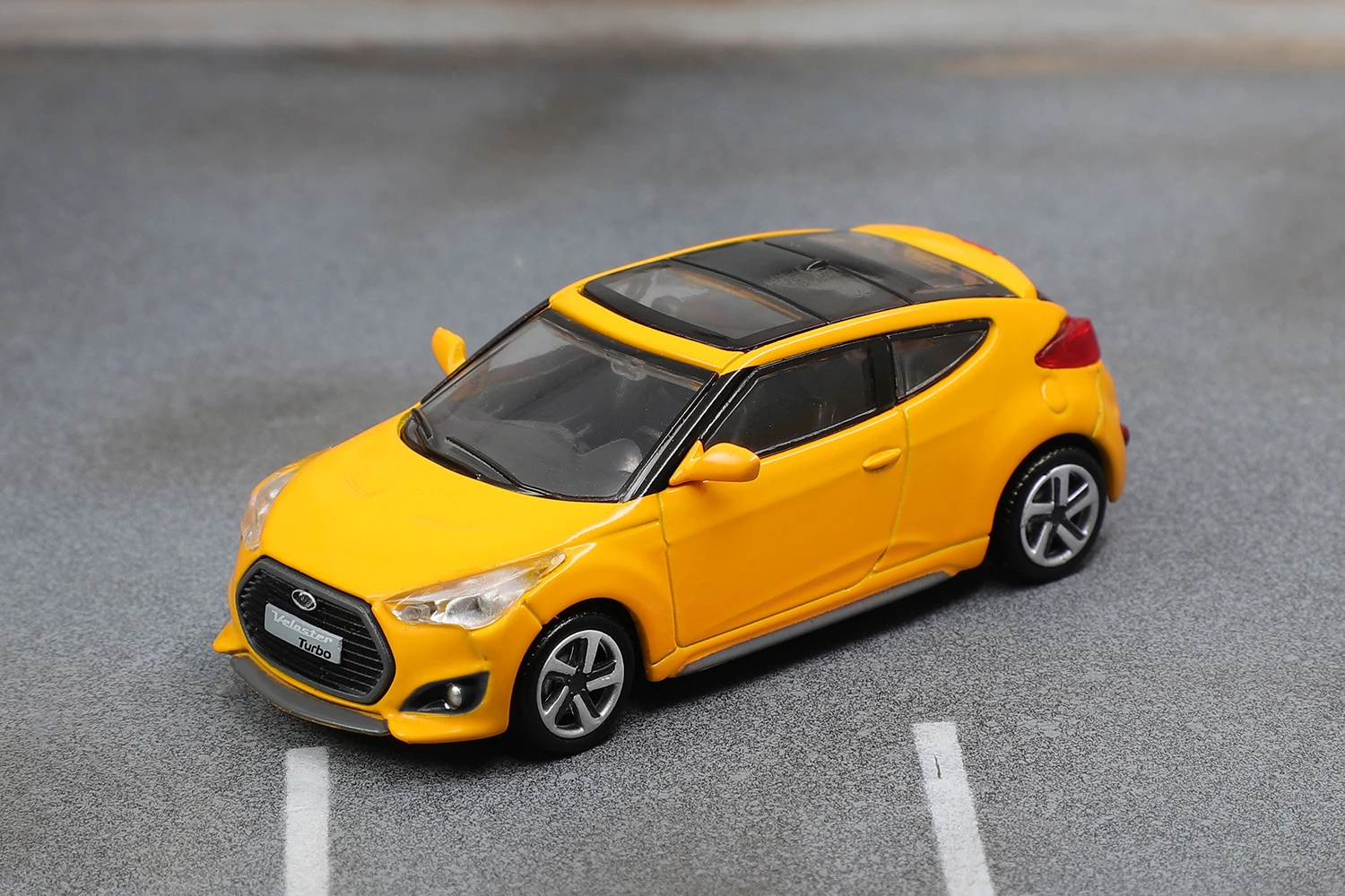 **Pre-order **Shadow 1:64  Veloster turbo New Diecast Model Car