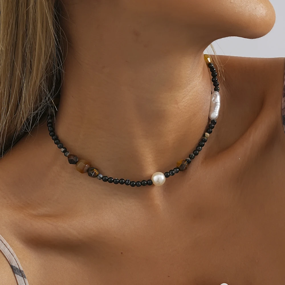 Ожерелье-чокер с имитацией под жемчуг