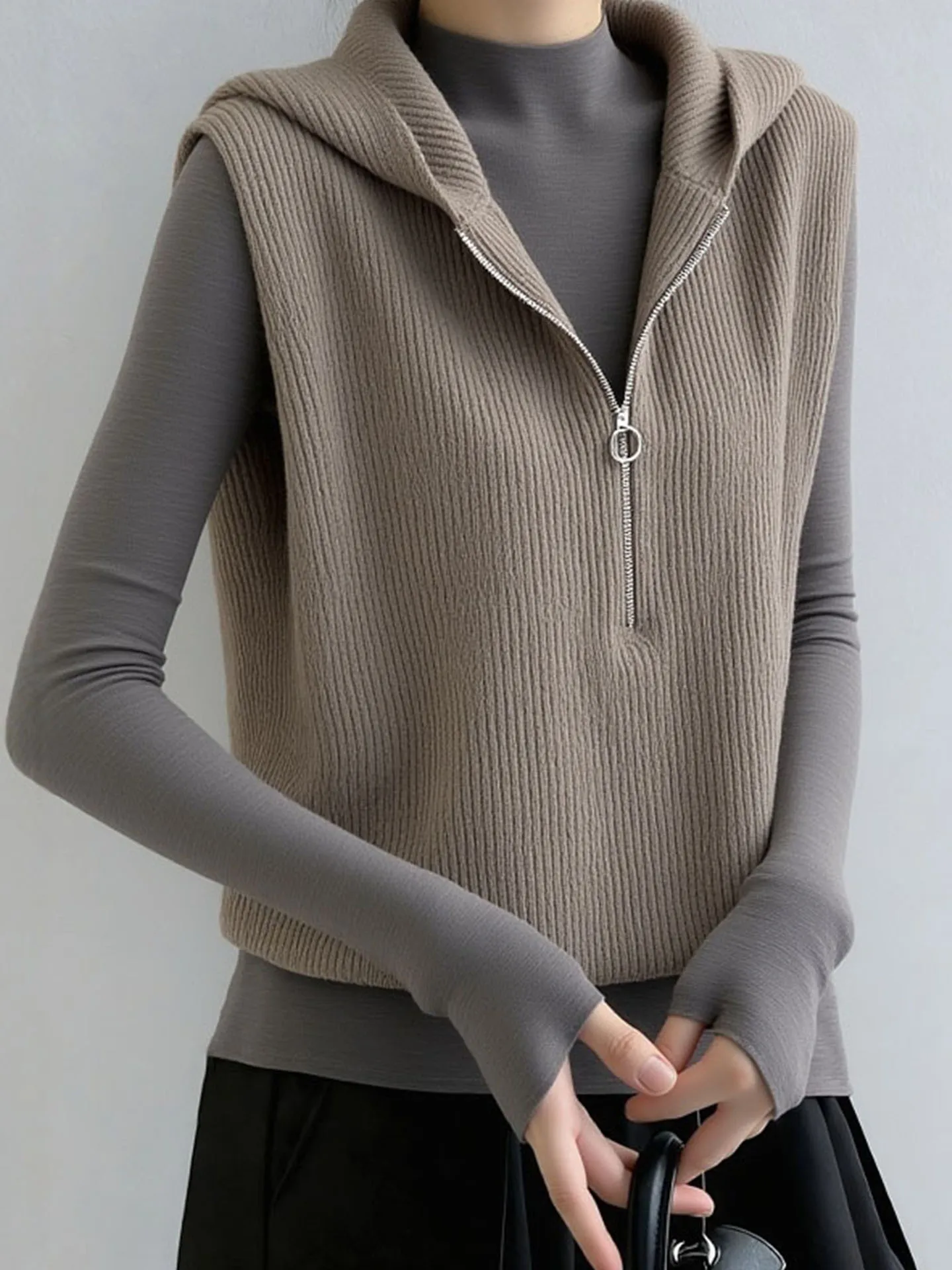 

Casual Loose Women's Knitted Vest 2025 Autumn Winter Design Sense Hooded Layering Svel Pure Color Versatile Fem Jaet