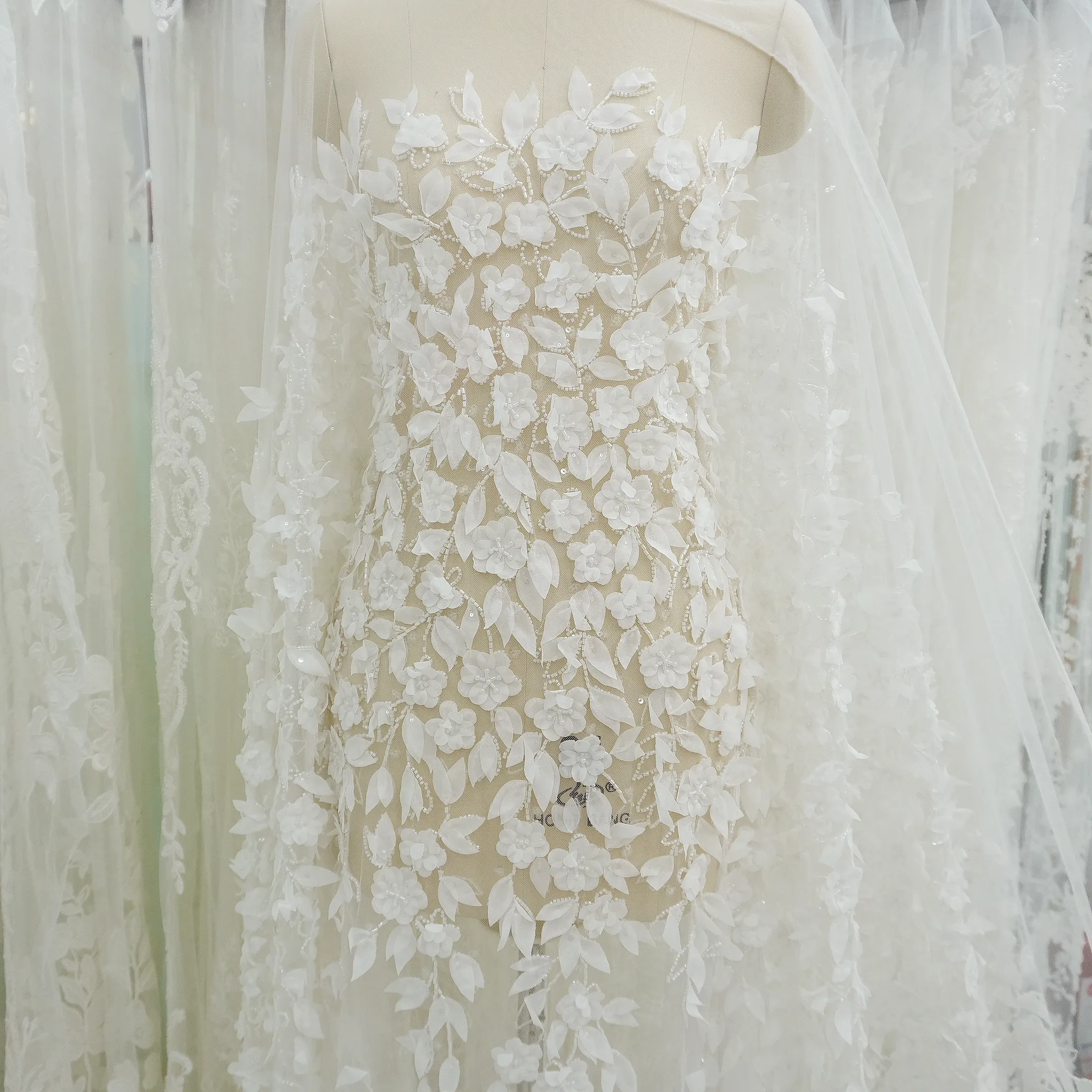 

Heavy Duty 3D Floral Applique Beaded Tulle Fabric 2025 New Bridal Lace Material for Wedding Gowns Performance Costumes DIY