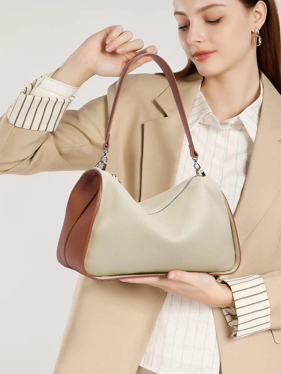 

2025 New Genuine Leather Fashion Design Pillow Tote Women Premium Textured Underarm Crossbody Handbag Commuting Essentials