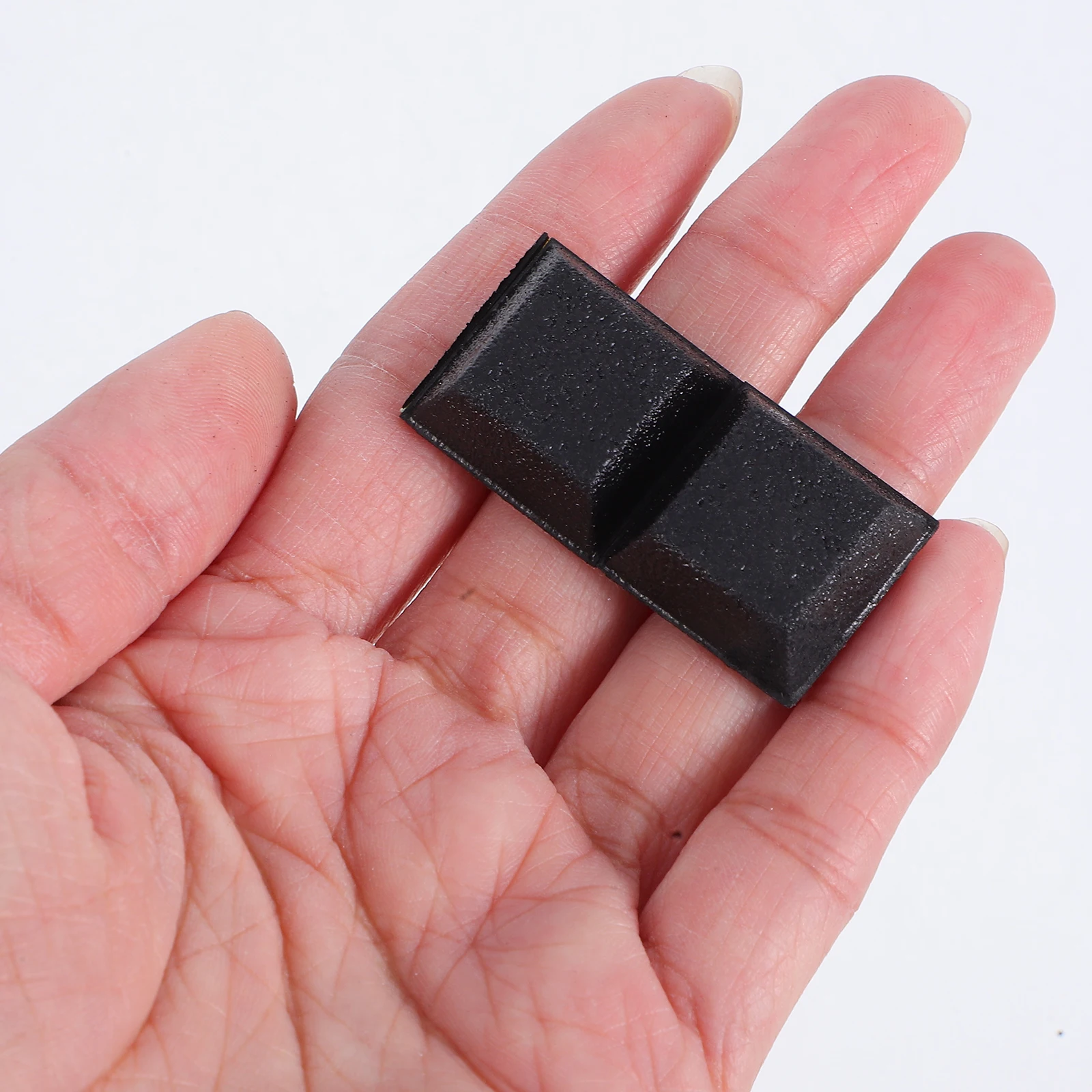 

32pcs Glass Cabinet Foot Pads Non Slip Rubber Furniture Accessories for Drawers Cutting Boards Protects Feet Trapezoidal Design