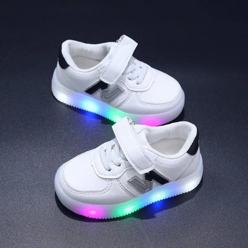 Fashion New Style Children Led Shoes Kids Girls Sneakers Boys Lighting Shoes Girls Casual Shoes Toddler Anti-slip First Walkers