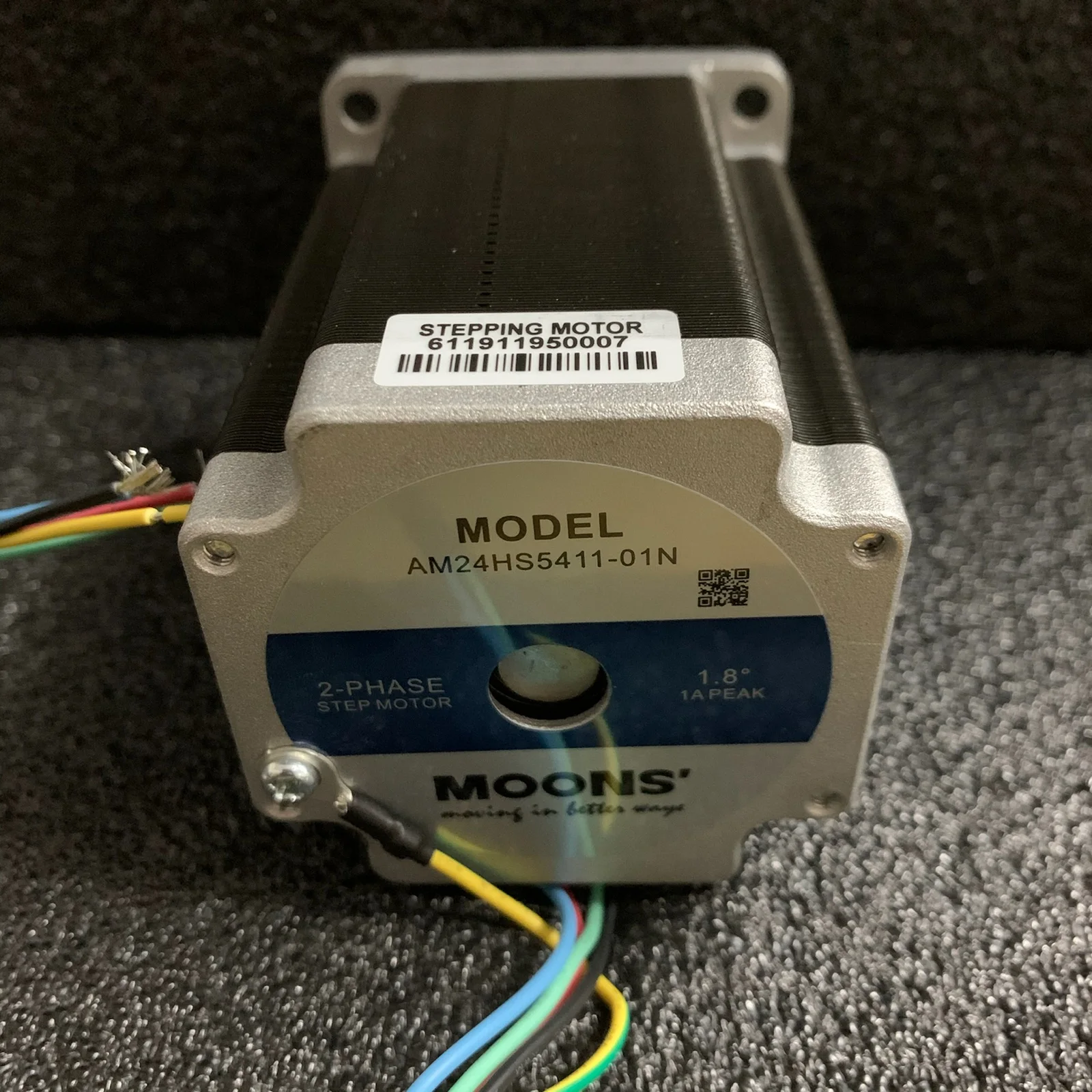 MOONS' Mingzhi high voltage high torque stepper motor AM24HS5411-01N voltage 220V