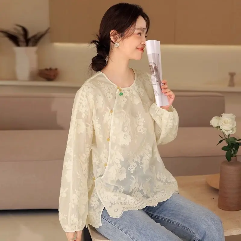 Women Shirts Beige Country Pendant O Neck Shirt Long Sleeve Lace Shirt Spring New Temperament Loose Tops Winter Clothes Women