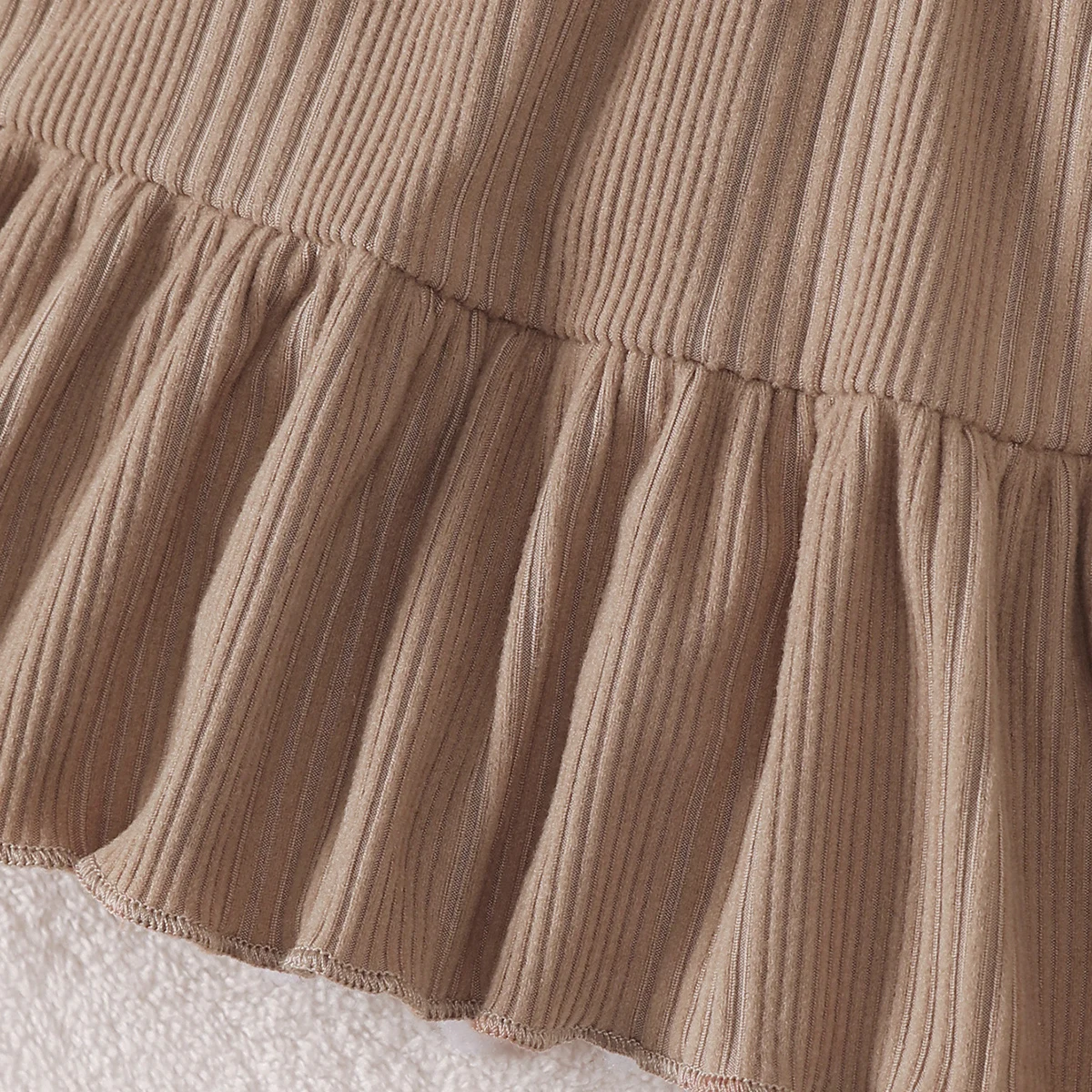 Neues Kleid für Babymädchen, einfarbig, mit Rüschen, inklusive Stirnband, geeignet für Babys von 0 bis 18 Monaten, süßes Kleid für Babymädchen, ideal für Frühling und Herbst. – Detail 6
