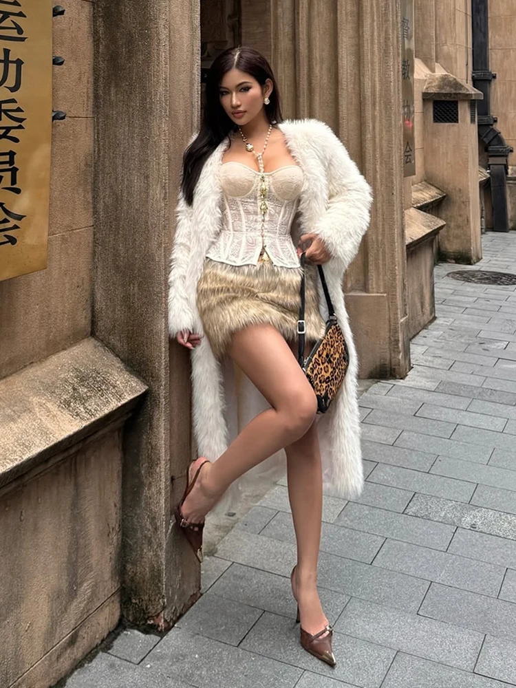 Nibber ver através das mulheres urdidura sem mangas padrão de renda escondida fivela de metal sem costas sexy tendência verão simples meia-noite mini topo