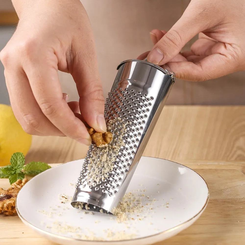 Stainless Steel Nutmeg Grater Multifunctional Hangable Rustproof Citrus Zester Hand Held Cheese Grater Garlic