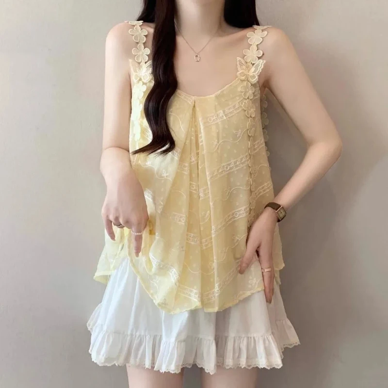 Yellow Floral Embroidered Camisole Top For Women Sweet Style Summer Beach Wear With Lace Trim And Delicate Stitching