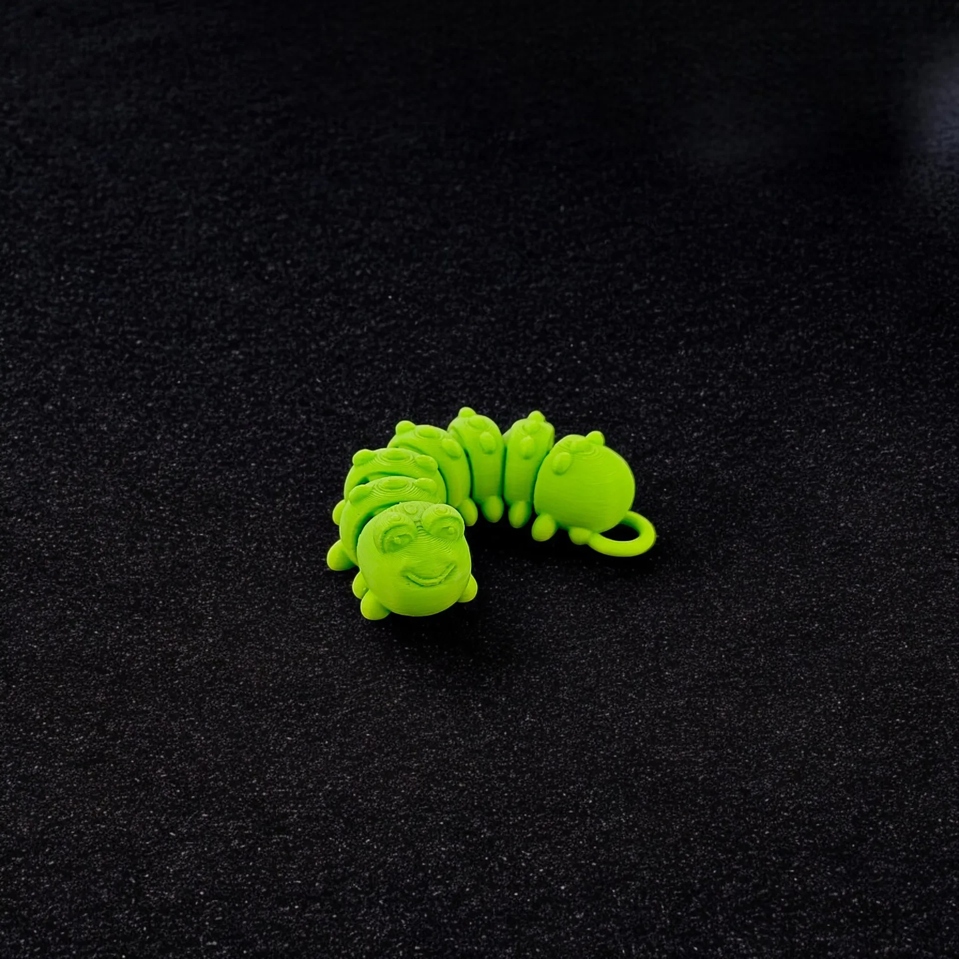 

Mini Cute Caterpillar Statue 3D Printed Toys DIY Keychain Pendant Accessories For Home desk Decor Children's Toy Fun Gifts