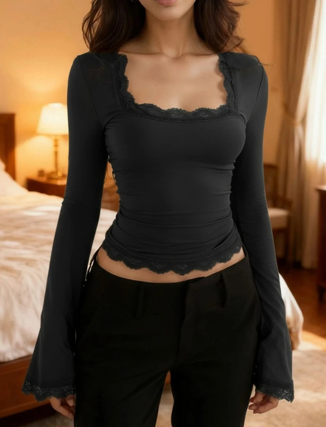 

Women's Sexy Lace Patchwork Square Collar Long Sleeve T-Shirt Elegant Slim Fit Flare Sleeve Cropped Top Spring/Fall