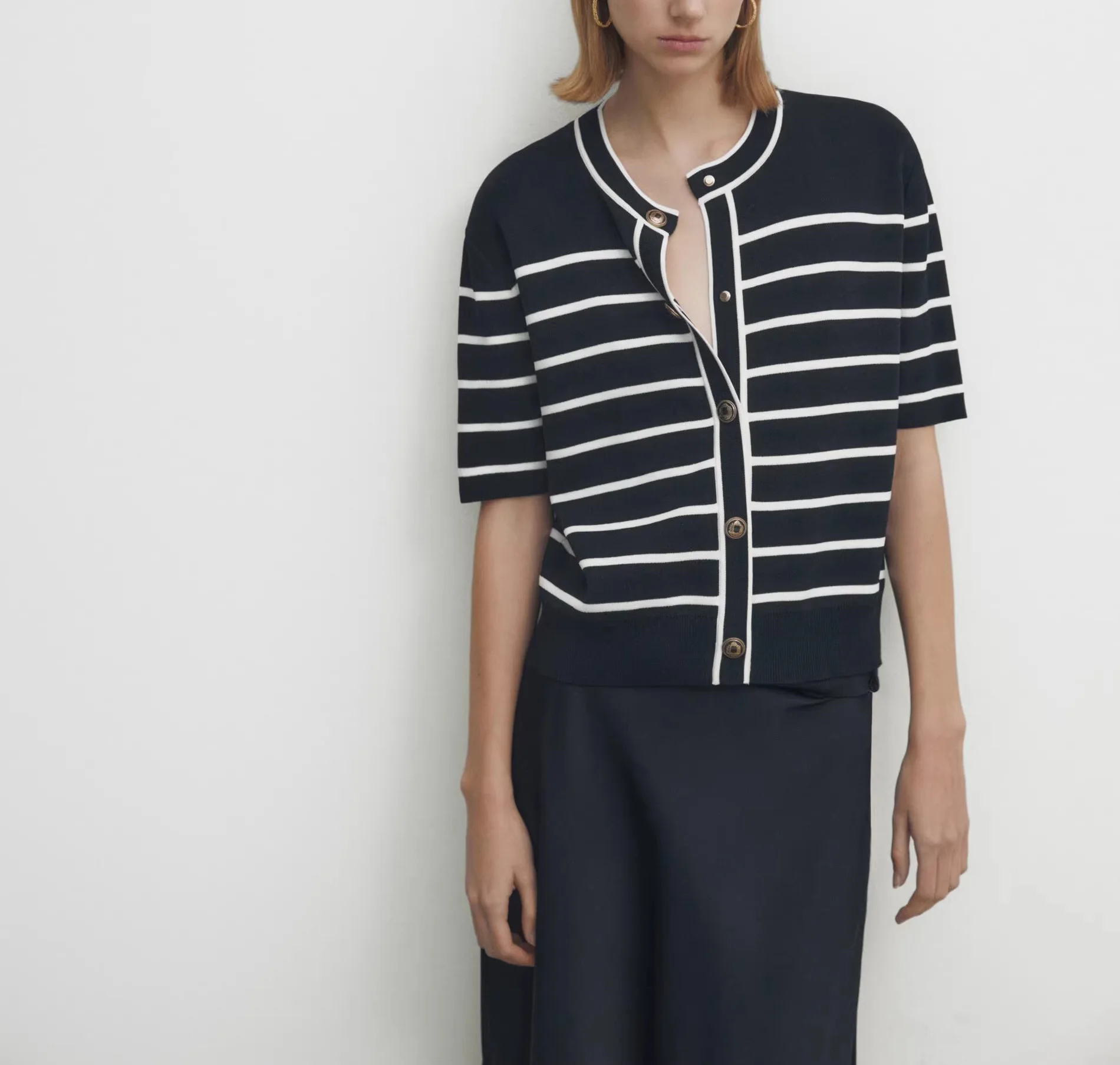 Ele Knitted Open Front irt Coat with Button Design in Stripes Early Autumn New Sle Small Fraance Sle Polyester Fiber