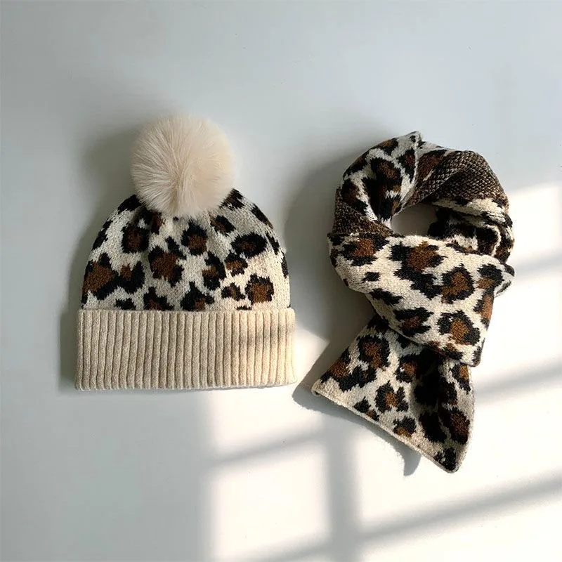 Children's two-piece set of baby hats autumn and winter new retro leopard print warm scarf hat windproof baby scarf