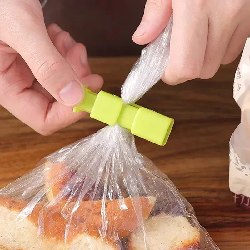 12/1Pcs Reusable Food Sealing Clips Plastic Pocket Sealing Clamp Snack Bread Bag Clips Household Grain Vegetable Storage Clamp