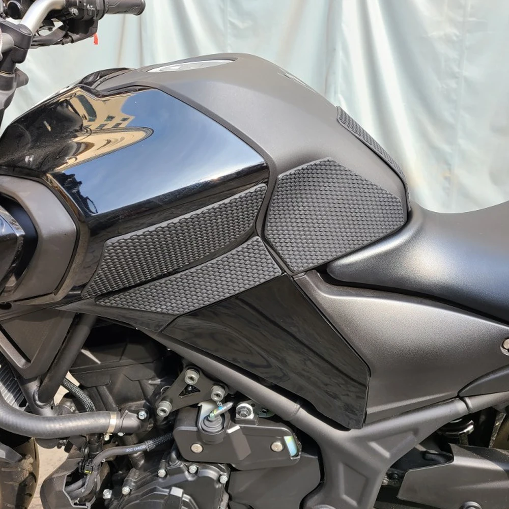 For Yamaha MT-03 MT03 MT-25 MT25 2020-2021 Side Fuel Tank Pad Protector Stickers Knee Grip Traction Pad for Motorcycle Fuel Tank