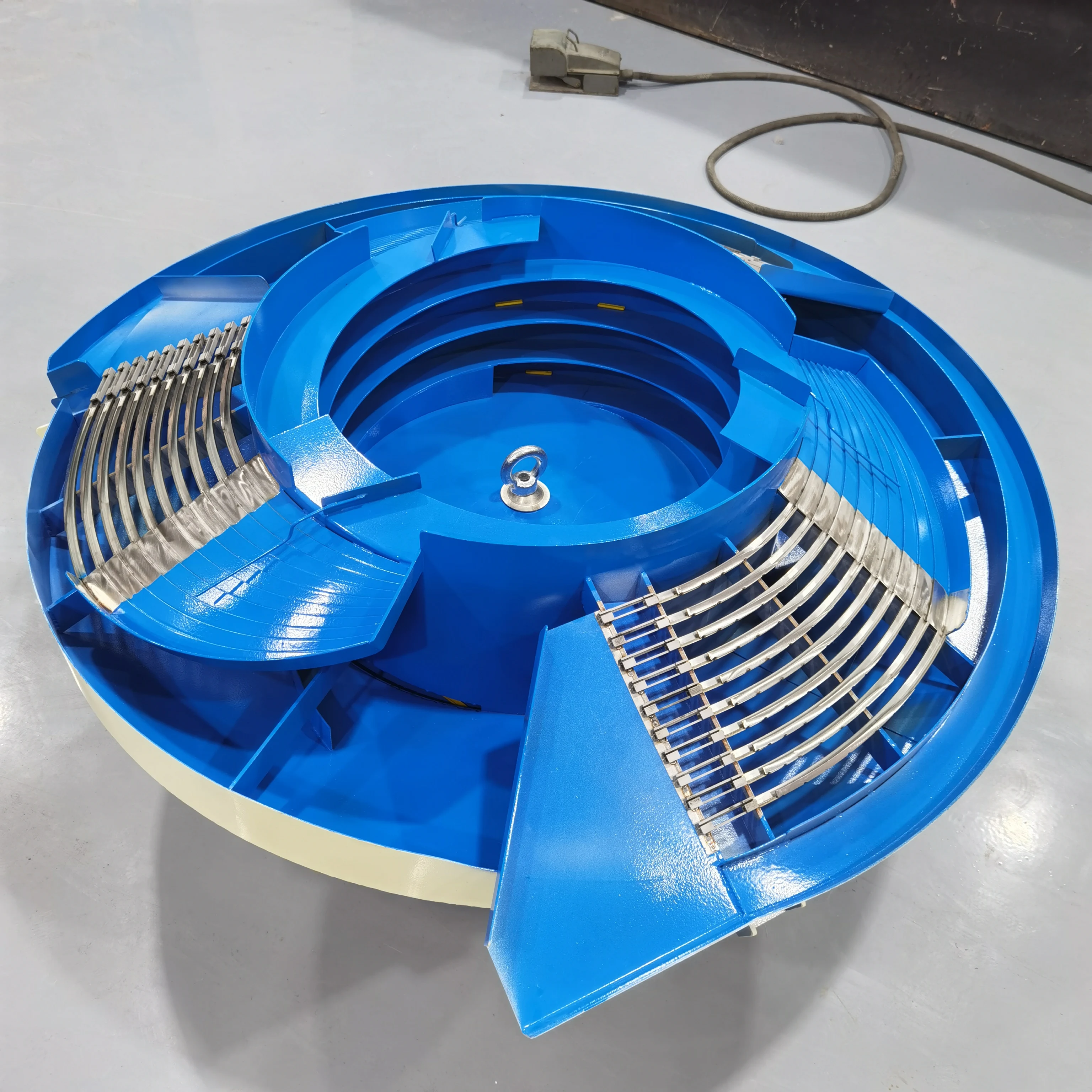 Watering & Irrigation Drip Irrigation Systems Water Emitter Supply Machine Vibrating Feeder Bowl
