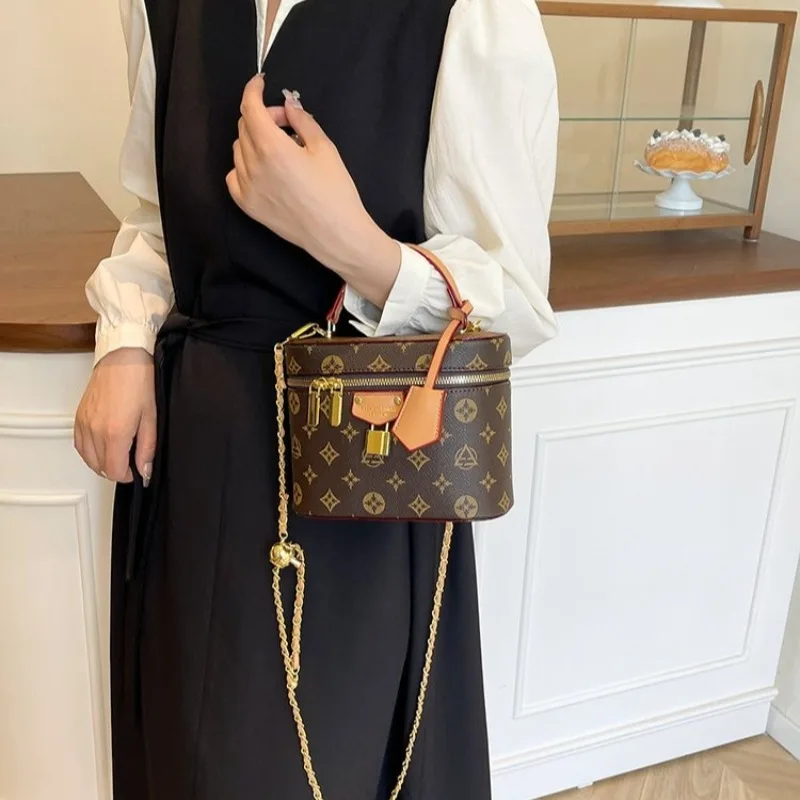 

Элегантная классическая дизайнерская сумка для подгузников Paris, роскошная повседневная кожаная сумка-тоут для женщин, минималистичная винтажная сумка через плечо.