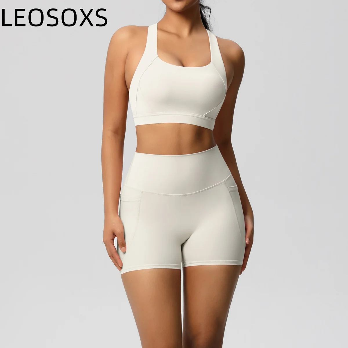 

LEOSOXS Seamless 2 Pcs Yoga Set Women Hollow Back Fitness Workout Clothing Tracksuit Sportswear Outfit Crop Top Gym Shorts Set