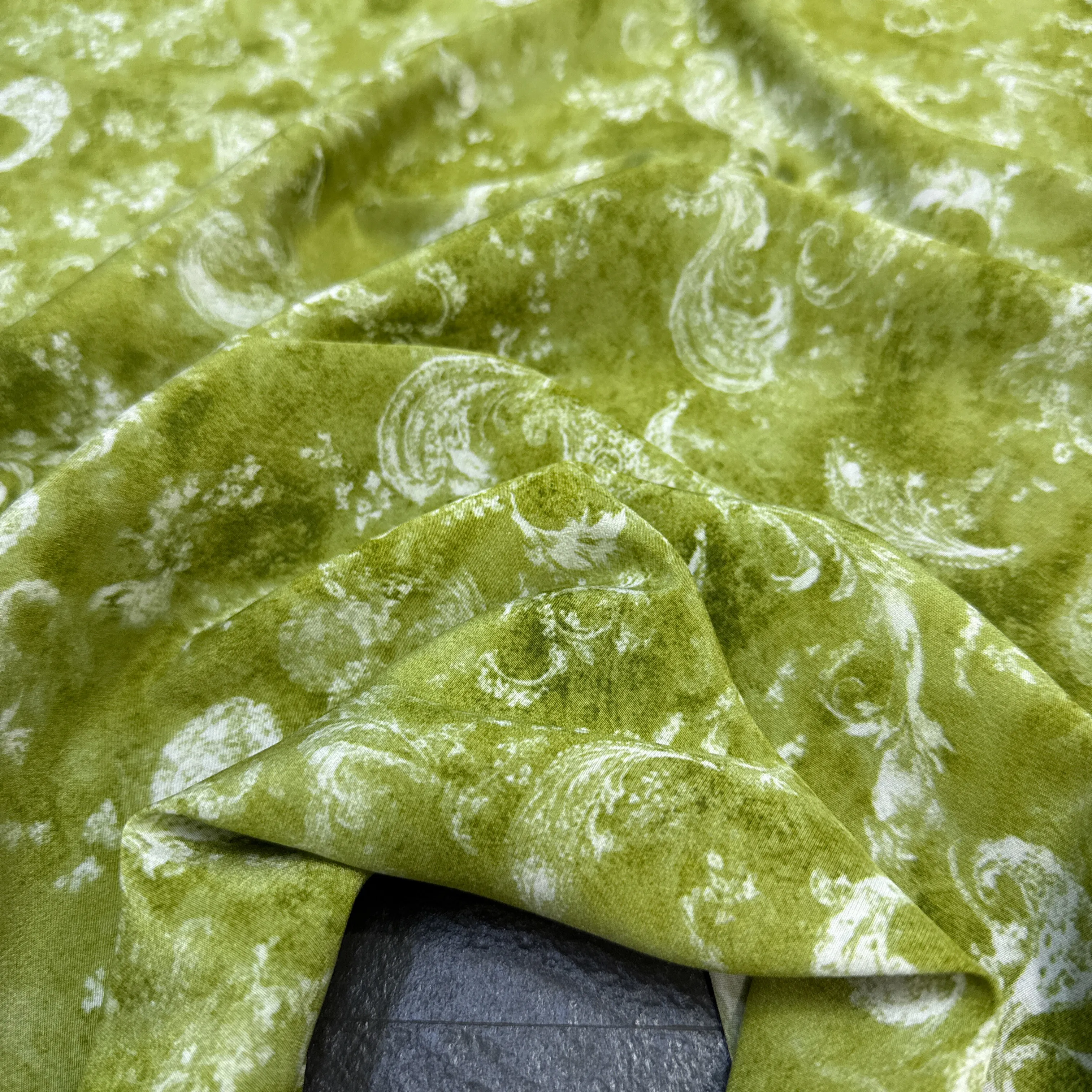 140CM Wide 18MM Stretch Grass Green Silk Crepe de Chine Fabric for DIY Sewing Summer Dress Skirt Pajamas Soft Silk Fabric FR6992