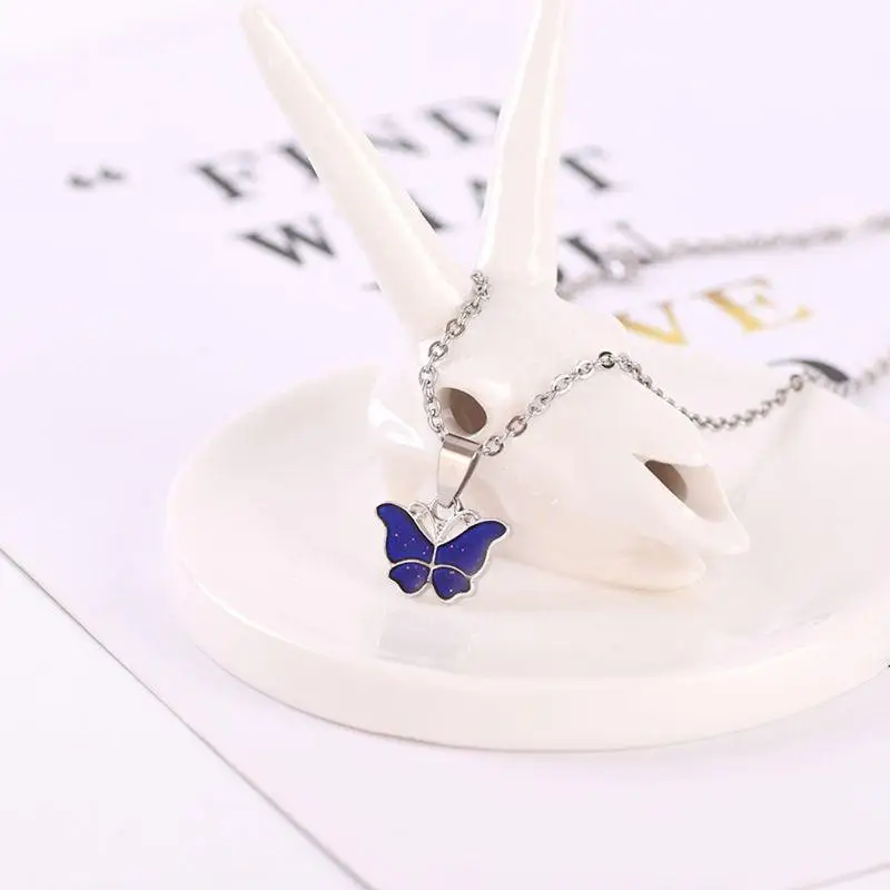 J78F لطيف للفراشة قلادة قلادة الأحجار الكريمة العاطفة الشعور تغيير لون الرقبة