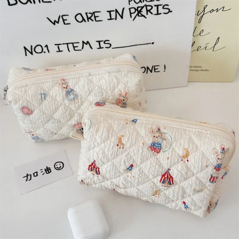 1 Piece Girl Cartoon Makeup Case Sweet Retro Chic Cute Bear Bunny Pencil Bag for Student Portable Large Capacity Cosmetic Bags