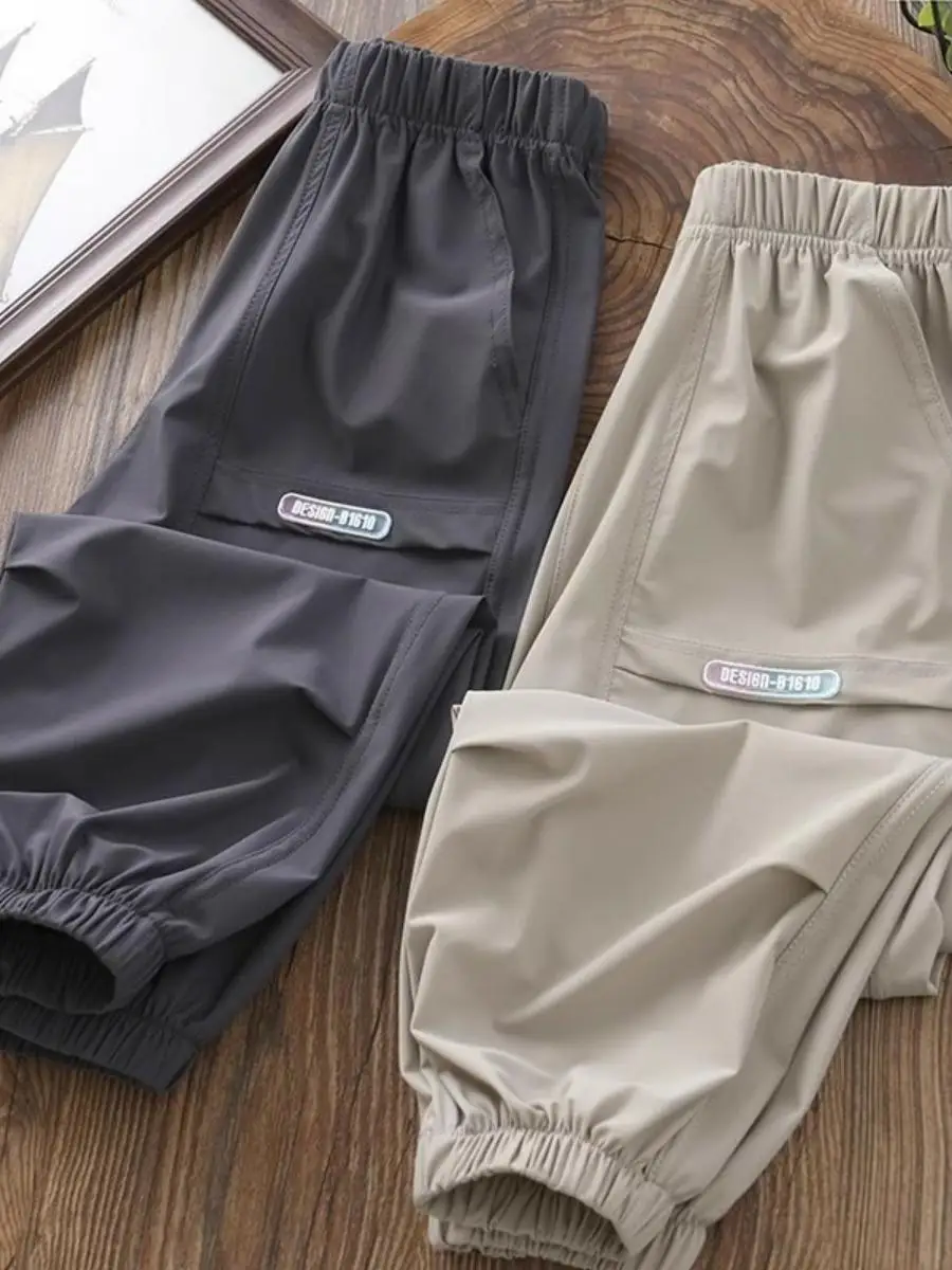 กางเกงกีฬาฤดูร้อนสำหรับเด็กผู้ชาย กันยุง ผ้าไหมน้ำแข็งบางเบา ระบายอากาศดี สไตล์ลำลอง แฟชั่นเสื้อผ้าเด็ก