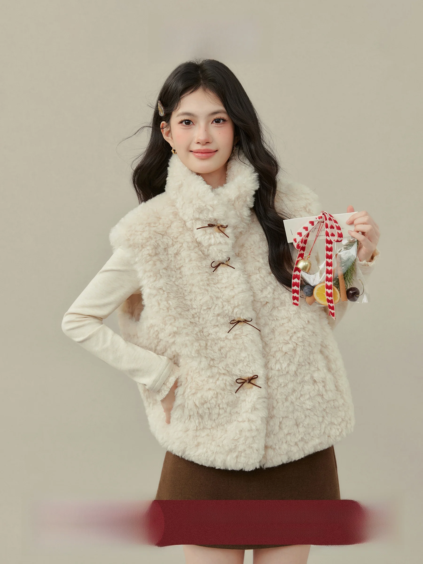 

Женская стеганая куртка-жилет из искусственного меха Secret: новинка осенне-зимнего сезона