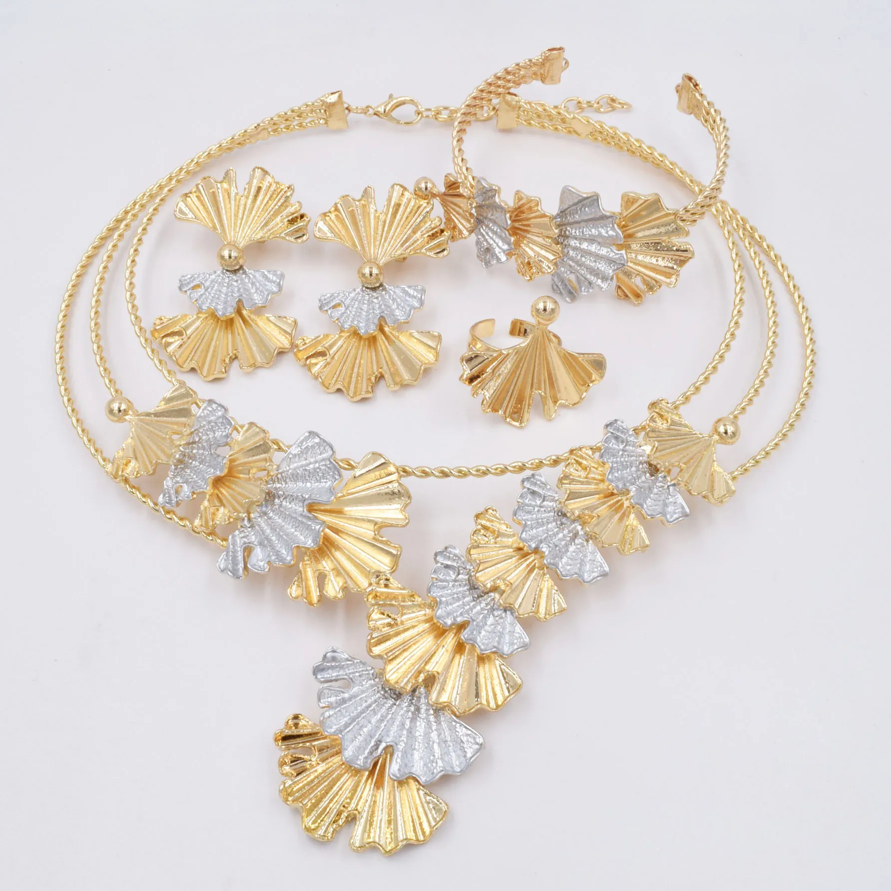 NEW Italian Gold Plated Jewelry Set Dubai Gold Color High Quality Ladies Necklace Earring Bracelet Rings Banquet Wedding Jewelry