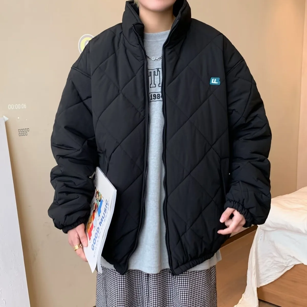 Męska kurtka zimowa w stylu retro, bawełniana, ocieplana, modna, nowa, dopasowana, długa, zapinana na zamek, inspirowana stylem Hong Kong.