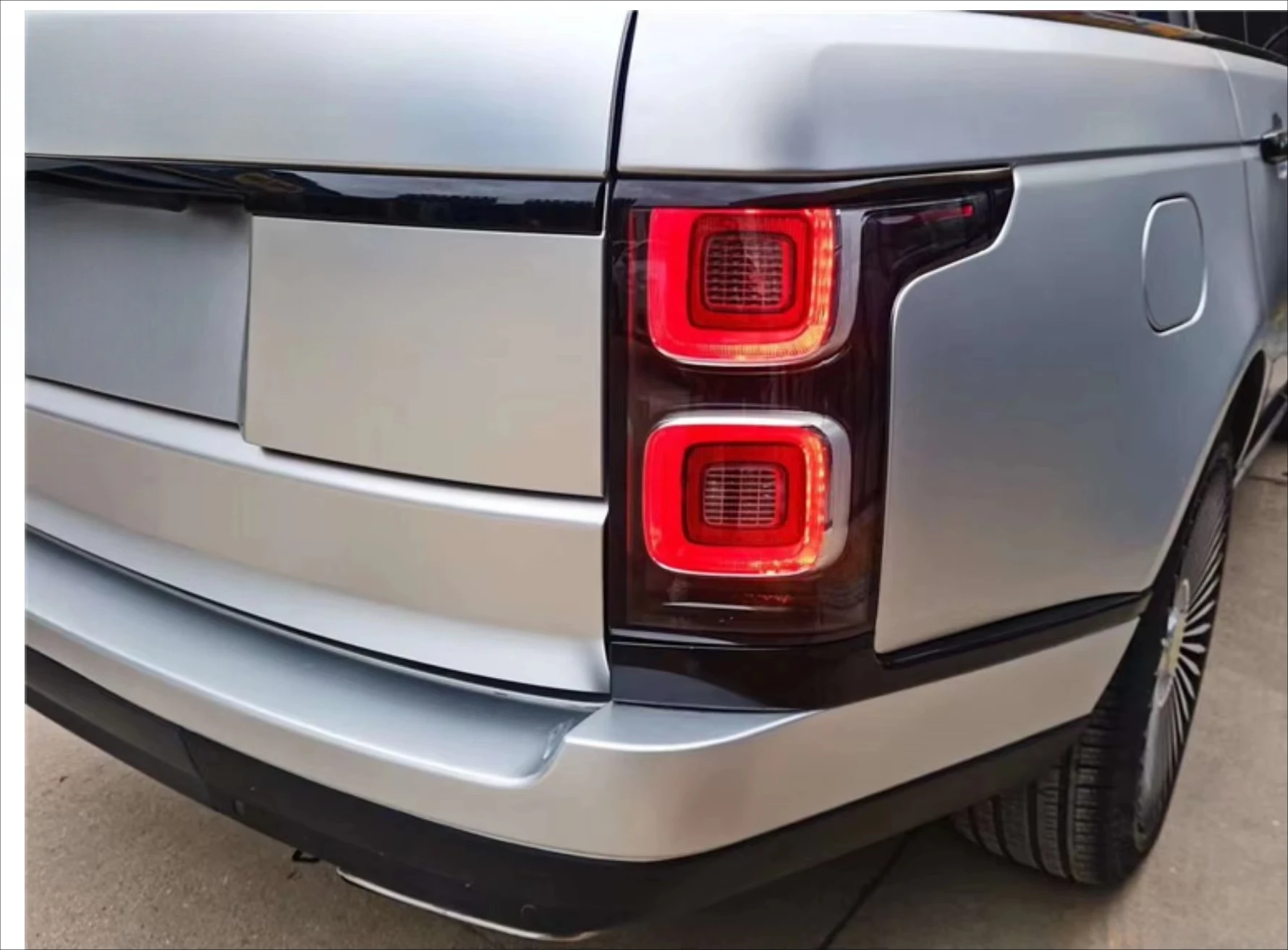 High Quality Body Kits for Range Rover Front Rear Bumper Grille Light Hood for Classic Auto Part