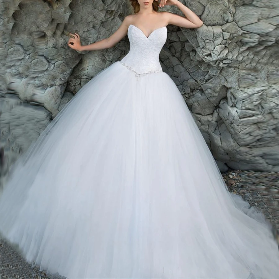 

Customzied Deep Sweetheart Neckline Lace Top White Tulle Ball Gowns Wedding Dress Beading Waistline Princess Bridal Gown
