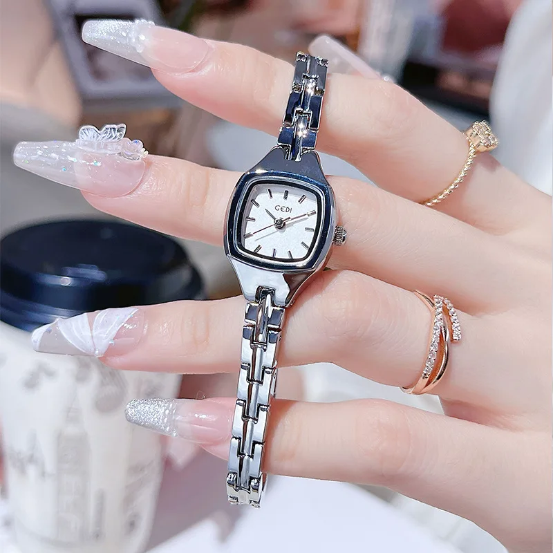 UTHAI CQ451 Повседневные и изысканные женские часы, часы-браслет, простые и водонепроницаемые кварцевые часы из сплава, женские часы