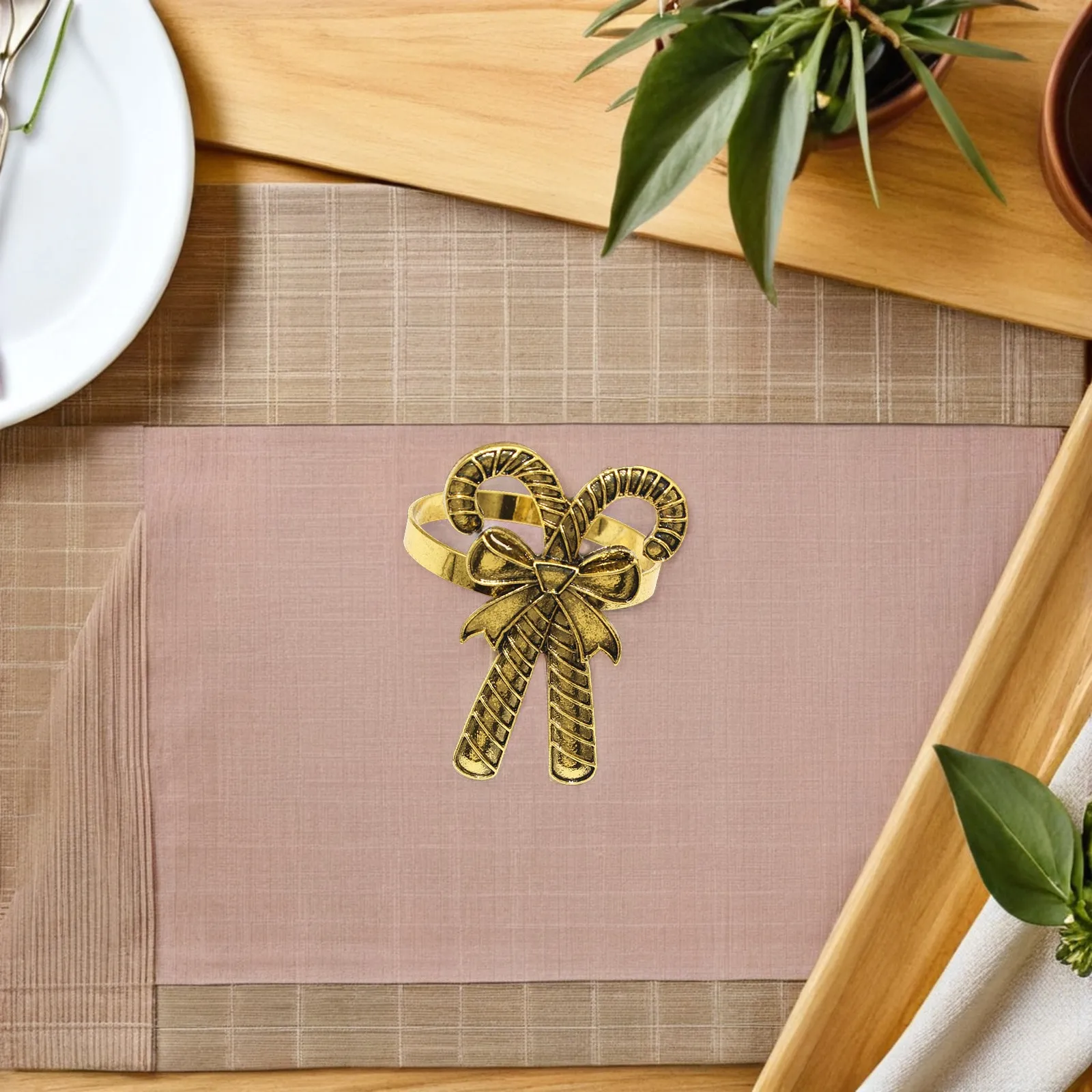 4Pcs Metal Napkin Rings Set Gold Vintage Candy Cane Bow Napkin Buckles for Christmas Table Decor Holiday Gatherings Formal
