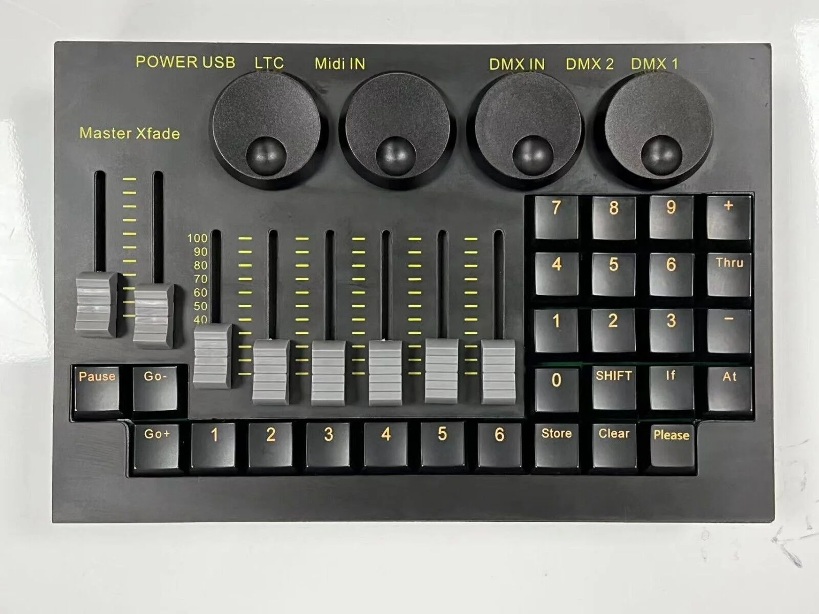 Konsola sterująca MA2 Mini Command Wing 512, sterowanie oświetleniem DMX, sprzęt sceniczny, ściemniacz