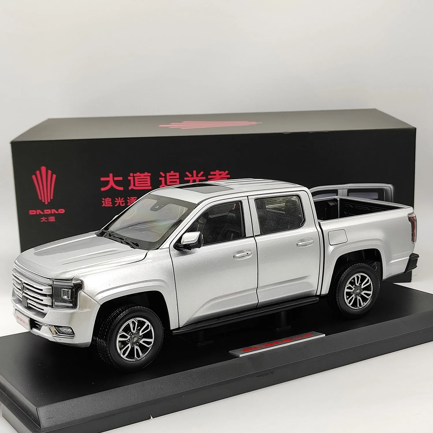 Коллекционная модель пикапа Jiangling Avenue из литого металла в масштабе 1:18, имитация автомобиля, сувенир, подарок, украшение для витрины
